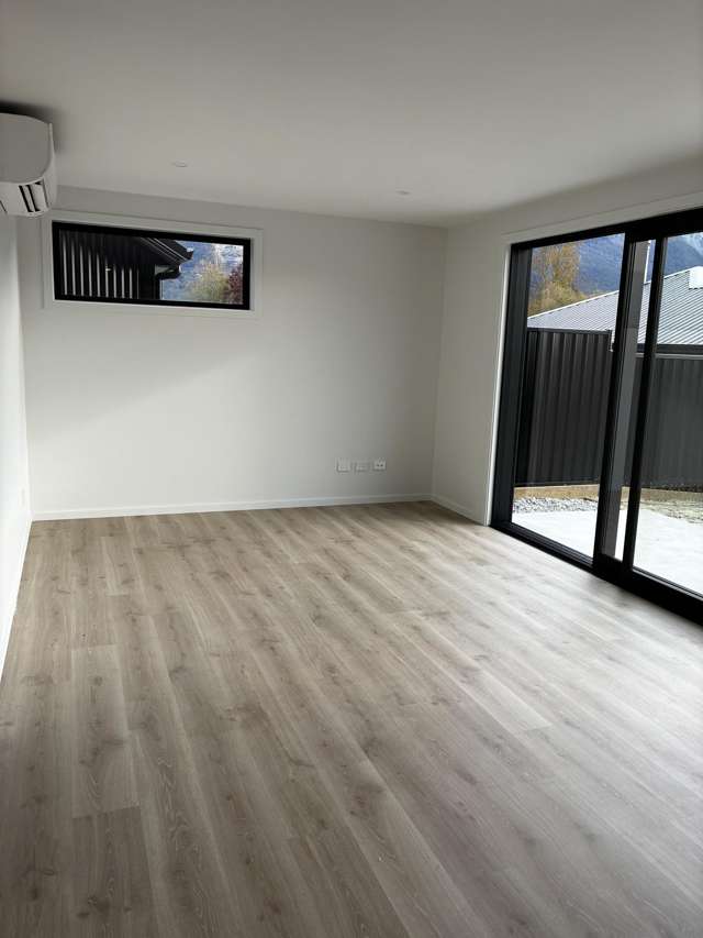4 Buckler Burn Street Glenorchy_1