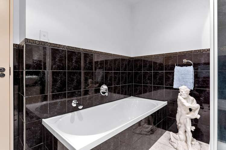 4E/175 Hurstmere Road Takapuna_22