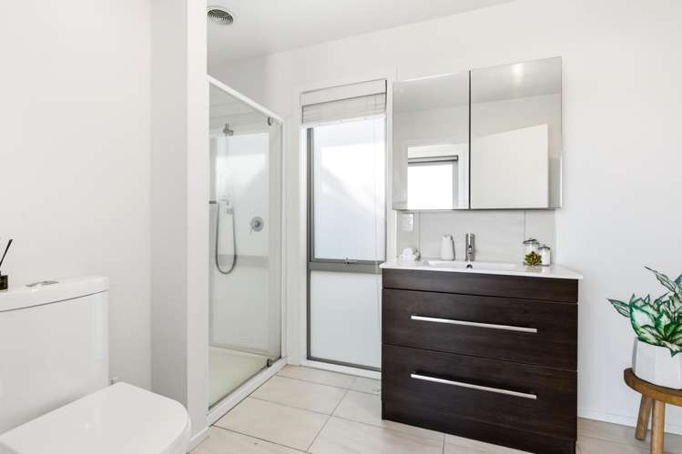 56 Tea Tree Lane Woodridge_21