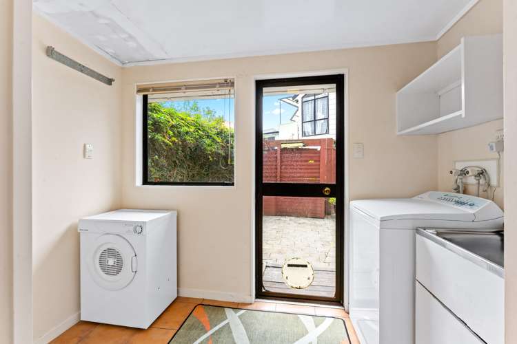 37 Eugenia Rise Totara Heights_11