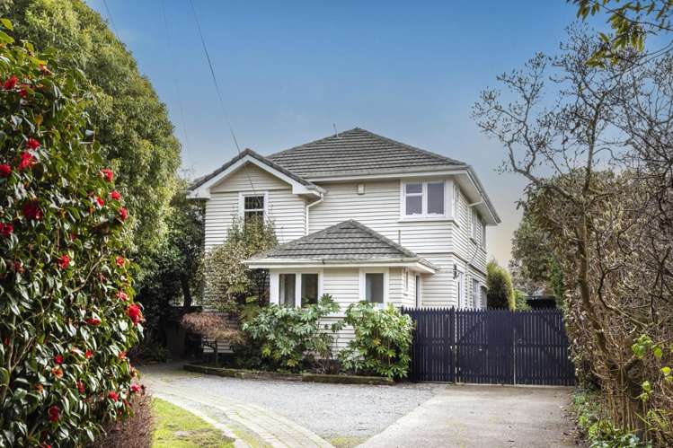 31 Office Road Merivale_1