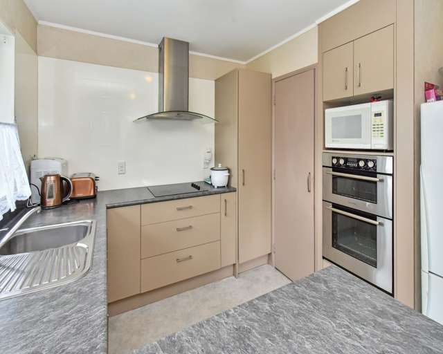 1/1 Manse Road Pahurehure_4