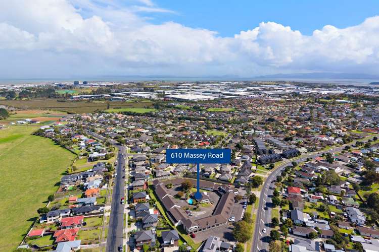 610 Massey Road Mangere_12