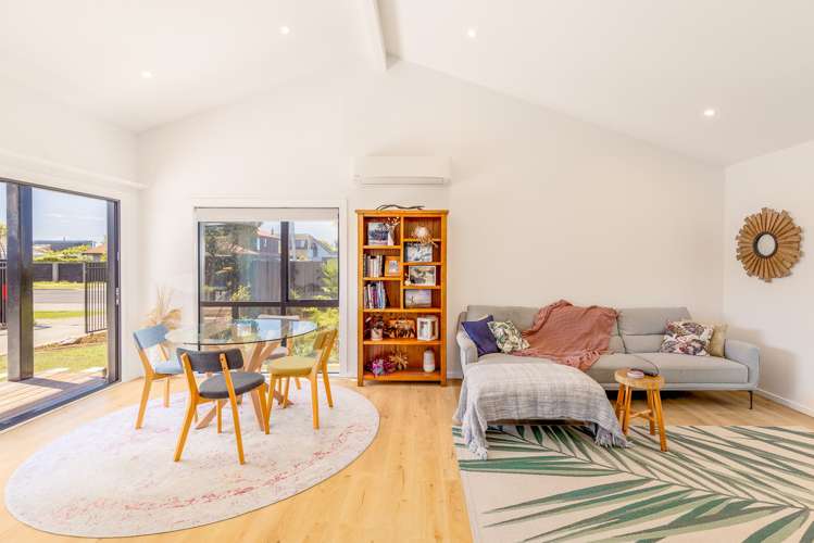 128 Rocking Horse Road Southshore_2