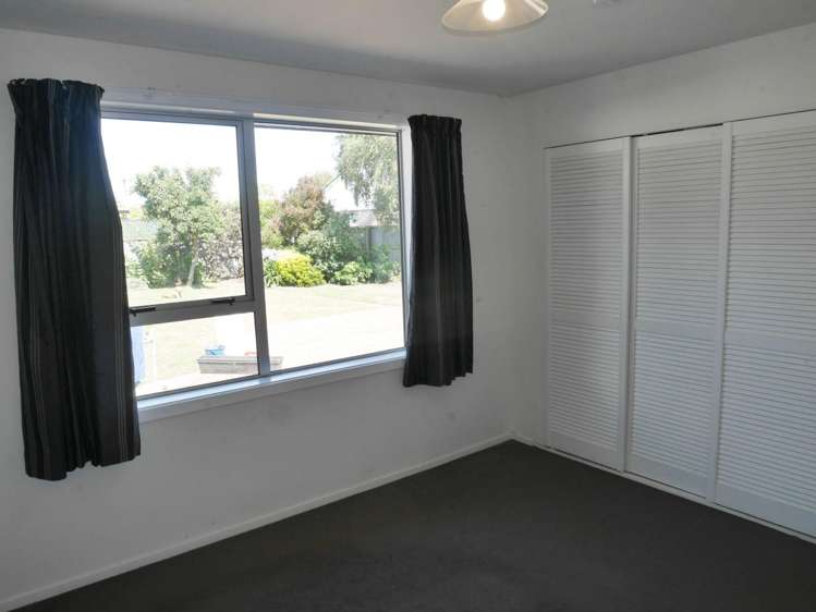 69a Rowses Road Aranui_6