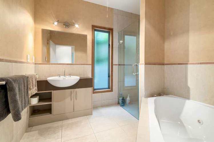 2/874 Acacia Bay Road Acacia Bay_16