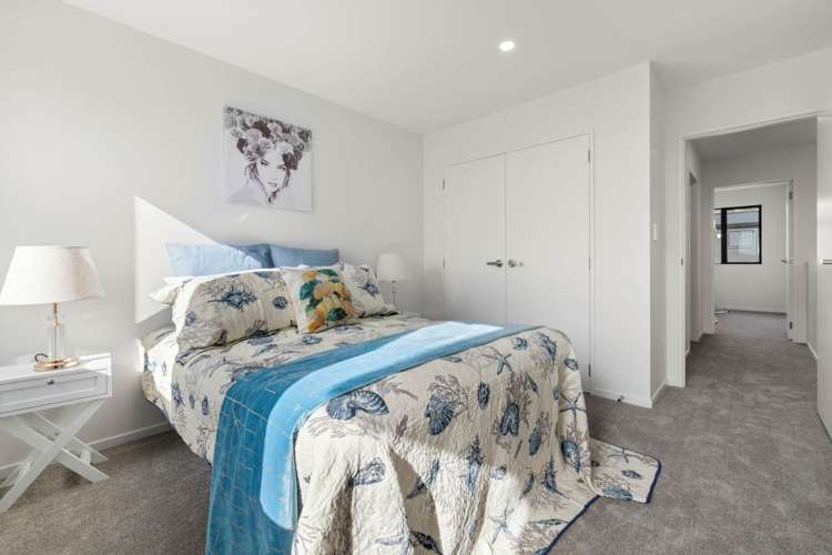 8 Sagitta Drive Flat Bush_11