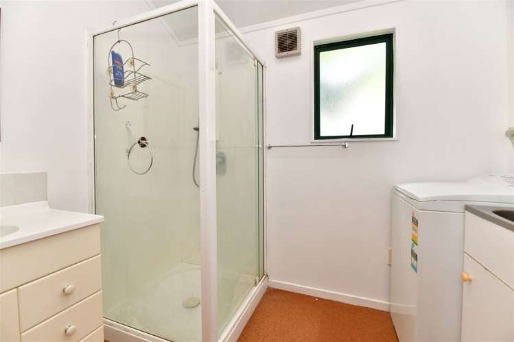 2a Roberta Crescent Orewa_12