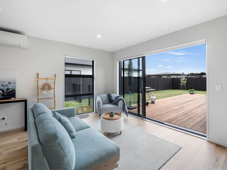 87 Benashet Drive Lincoln_4