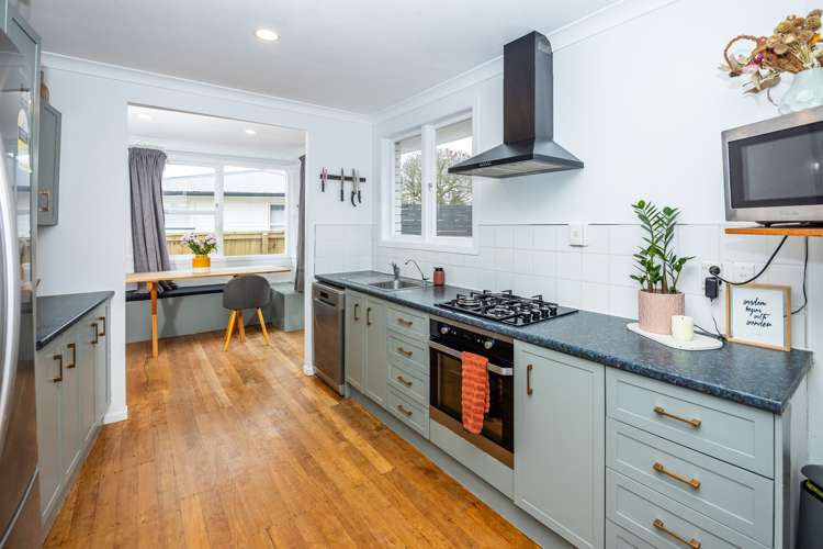 7 Manapouri Place Glenview_7