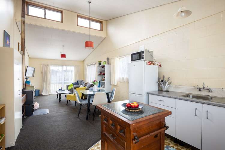 89c Leslie Street Waitara_2