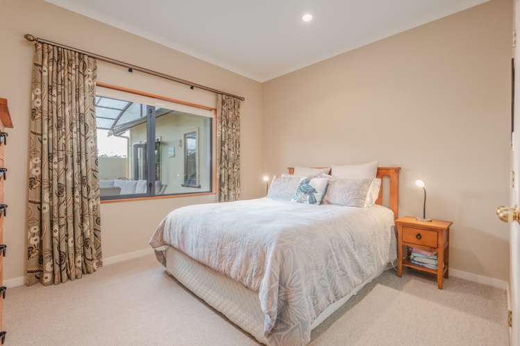 33 Cashmere Drive Fitzherbert_10