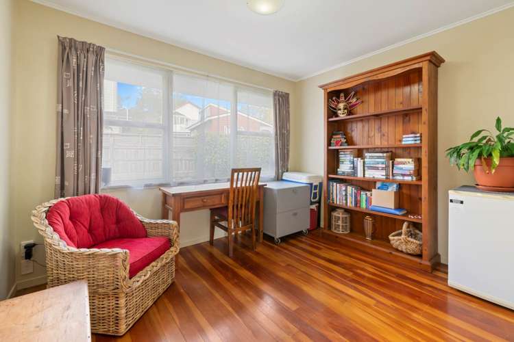 1/9 Pemberton Avenue Bayview_10