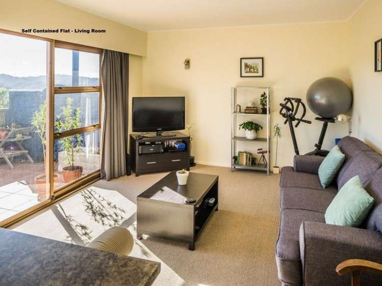 1 Beavis Lane Karori_13