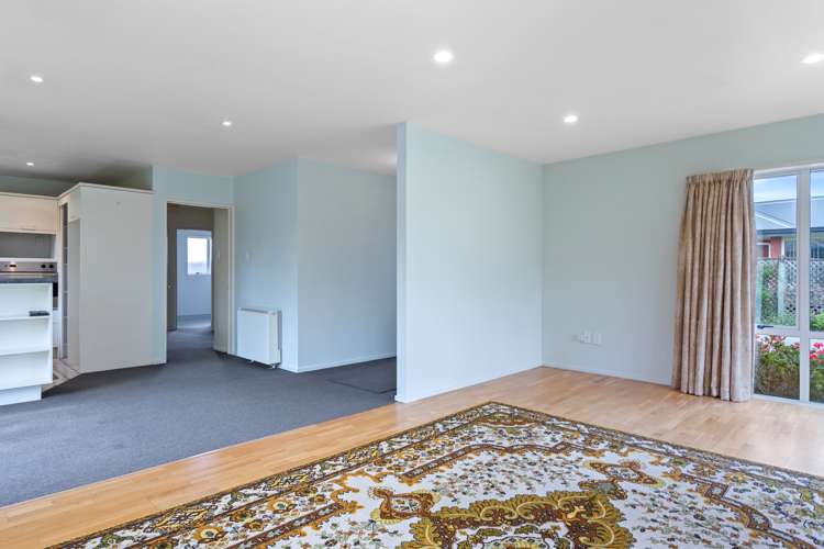 2d Hilton Drive Amberley_5