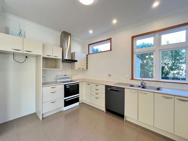 11 Te Mome Road Alicetown_3