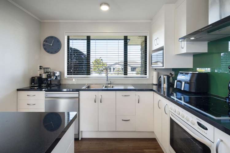 6 Logan Place Kelvin Grove_8