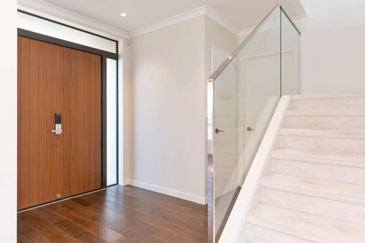 56 Taikura Avenue Red Beach_5