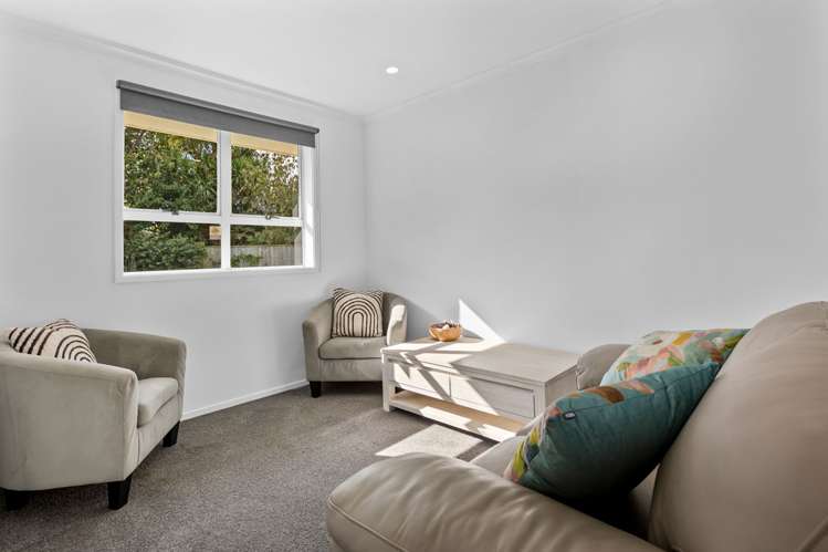 7b Beach Road Omata_14