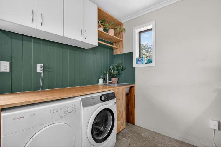 12 Meadowbank Drive Belmont_22