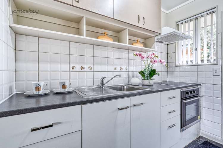 2/91 Ferndale Road Mount Wellington_4