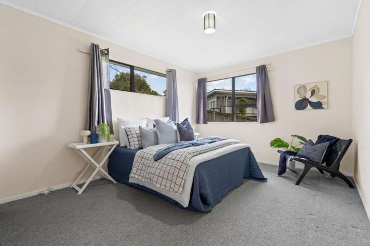 8 Tikorangi Place Morningside_6