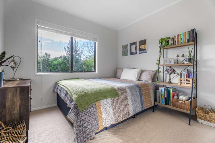 8 Chipping Dale Mangere Bridge_8