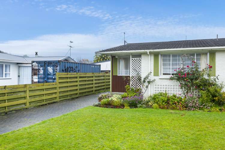 2/10 Ponderosa Grove Maoribank_14