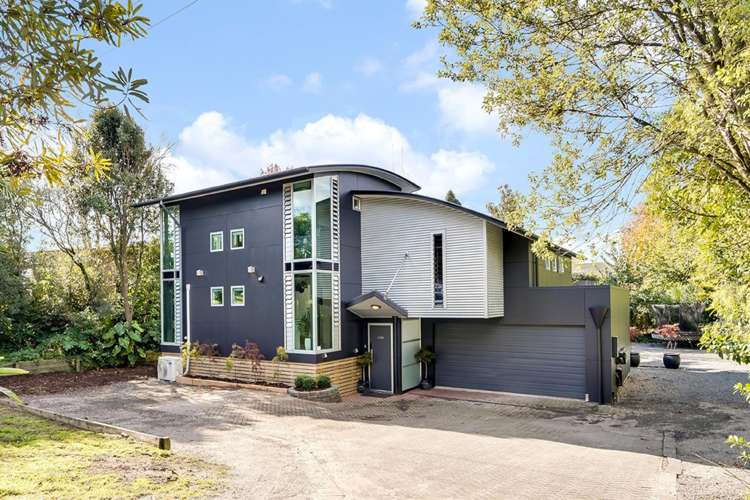 1130 River Road_0