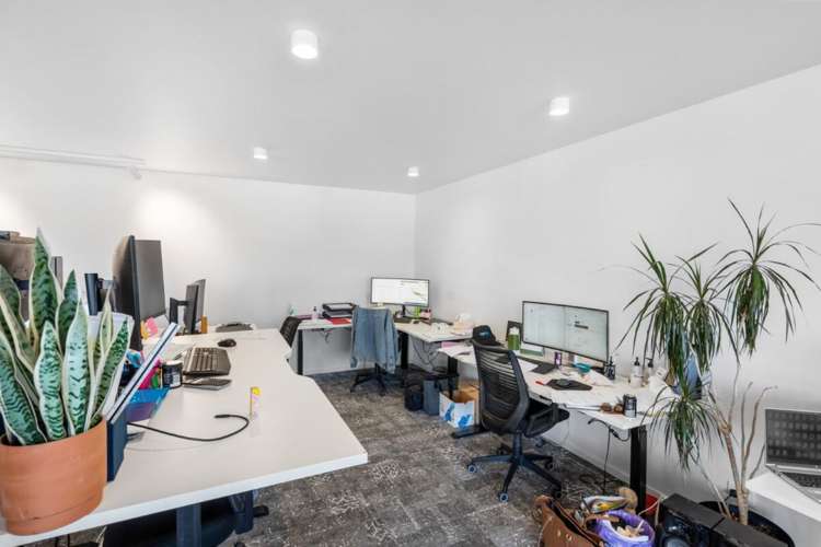 211-213 Waltham Road Sydenham_15