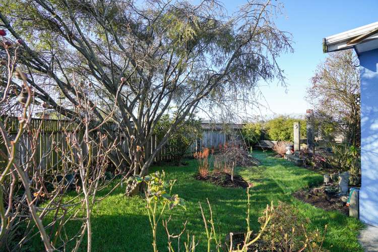 11 Lothian Crescent Strathern_20