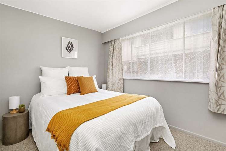 2/246 Main Road Tawa_7