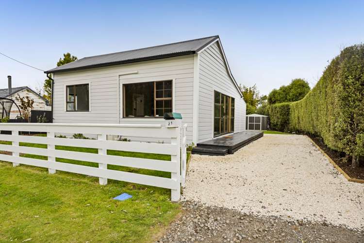 21 Falstaff Street Stratford_1