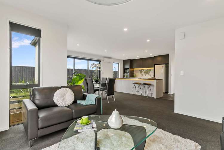 16 Mary Carpenter Avenue Yaldhurst_5