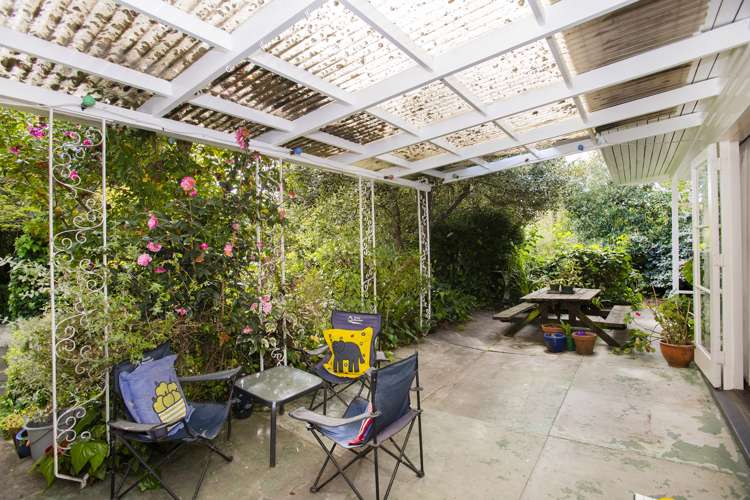 31 Iranui Road Inner Kaiti_2