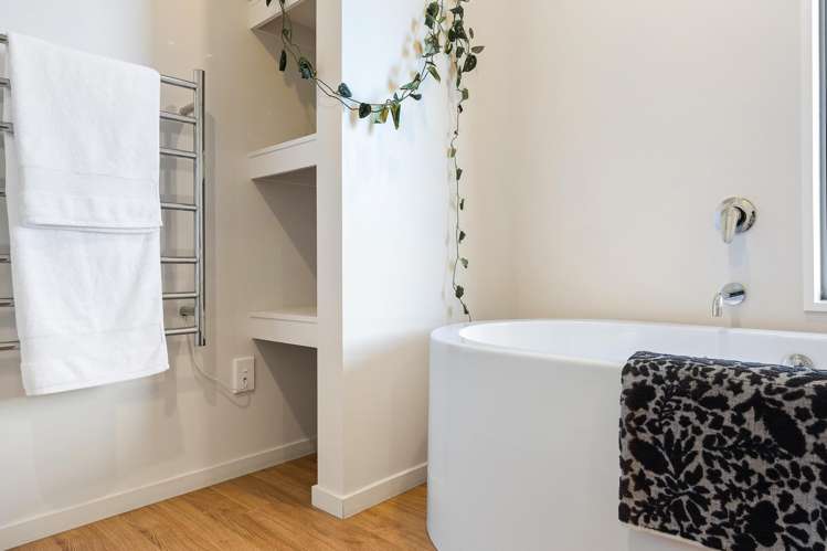 2840 South Eyre Road West Eyreton_18