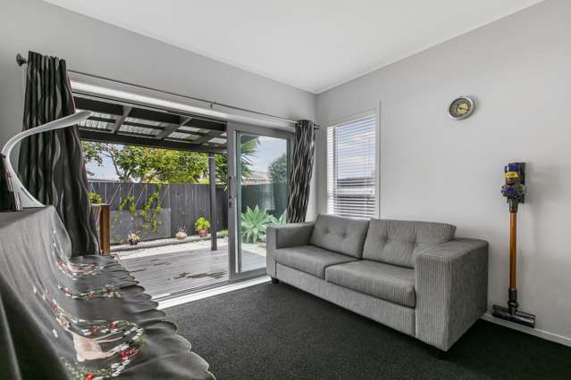 2/50 Taharoto Road Takapuna_3