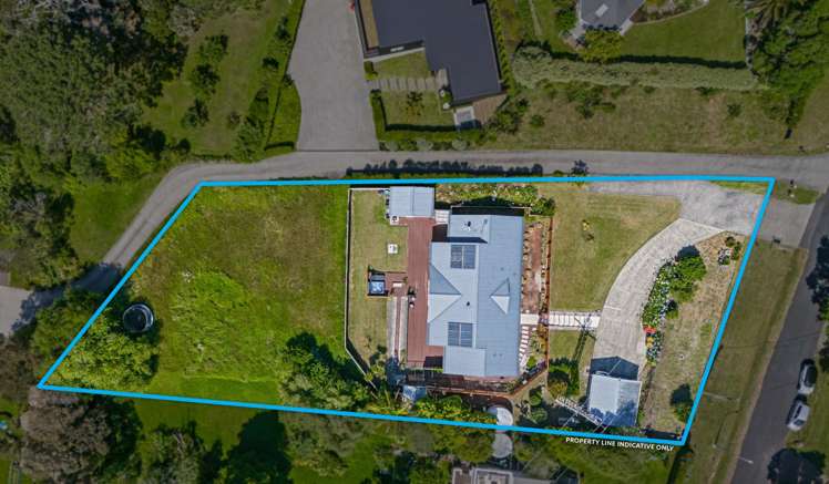 32 Bernard Magnus Lane Greenhithe_25