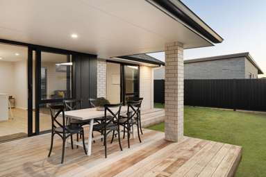 22 Rehua Way_3