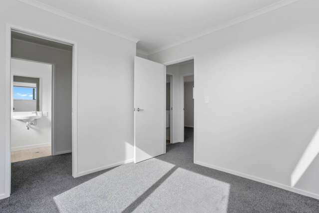 1/5 Peachgrove Road Te Atatu Peninsula_3