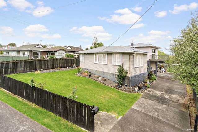 64 Flanshaw Road Te Atatu South_3