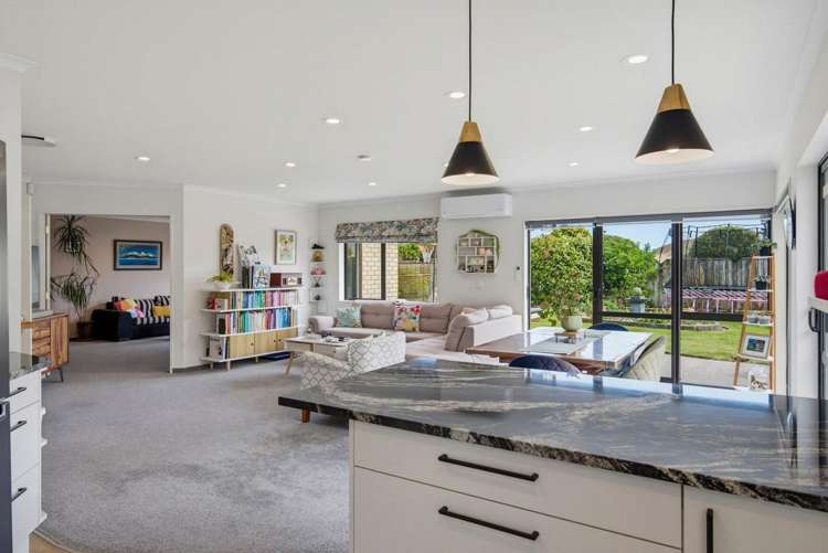 166 Milne Drive Paraparaumu_16