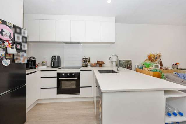 30 Timata Lane Favona_2