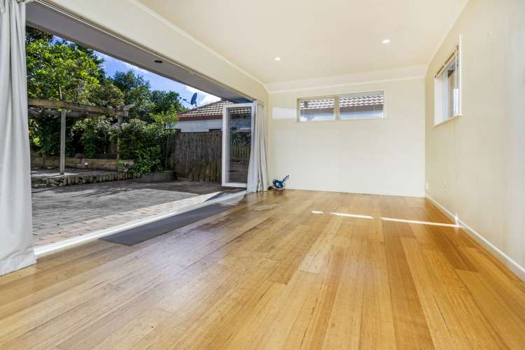 9 Selwyn Crescent Forrest Hill_11