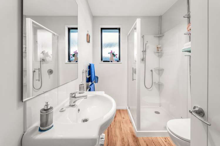 1/191 Gayhurst Road Dallington_12