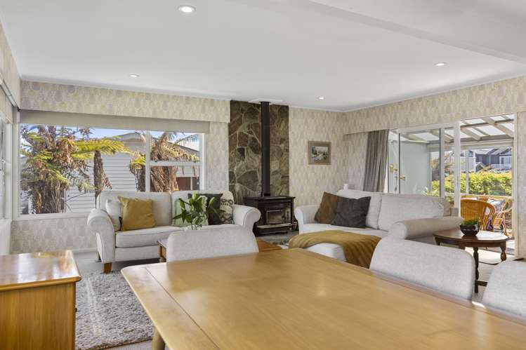 12 Wheretia Street Central_13