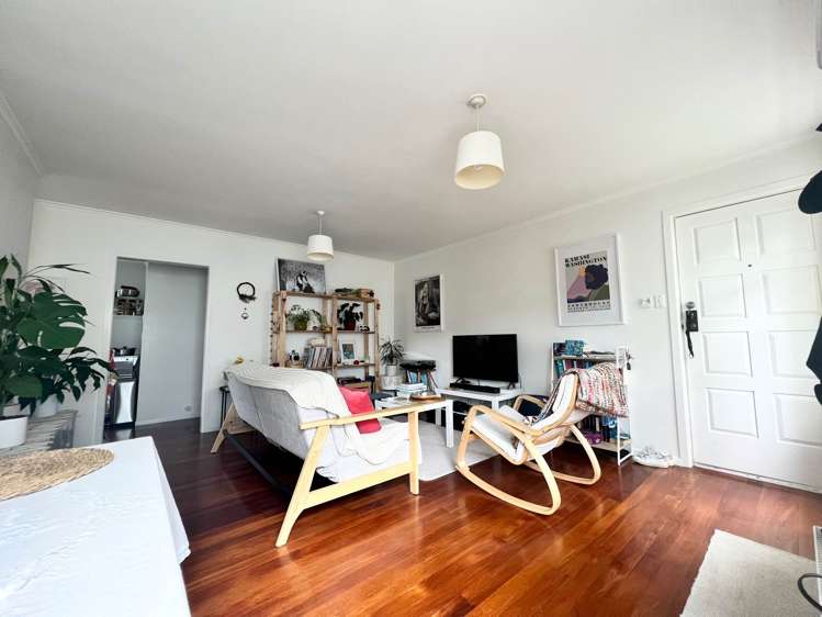 2/6A Taurarua Terrace_0