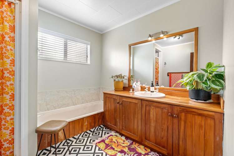 93 Hatea Drive Regent_12
