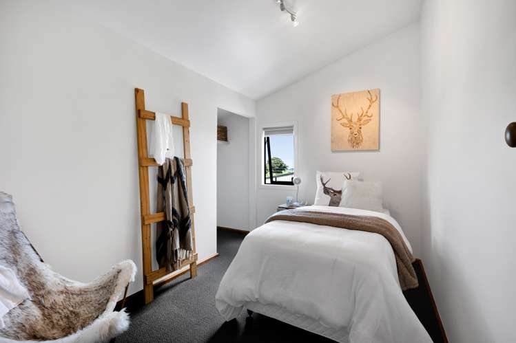 20 Kiri Road Opunake_17