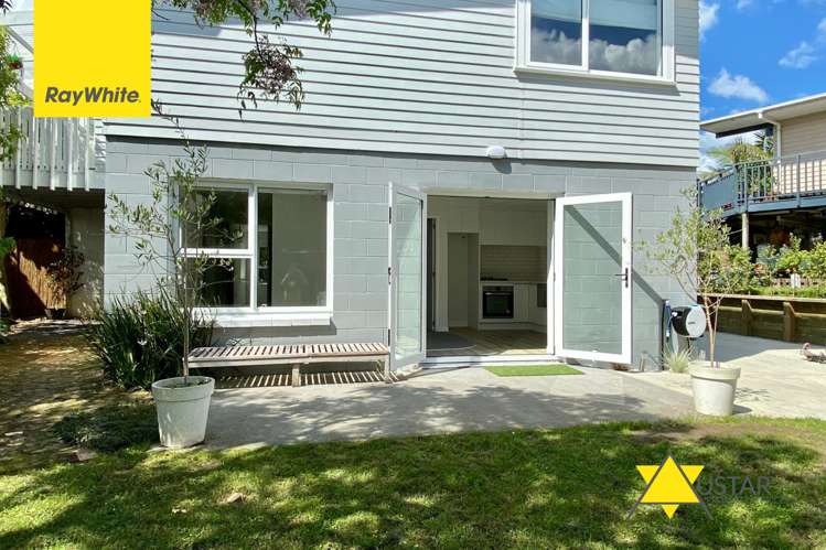 8 Kelvin Crescent Te Atatu Peninsula_1